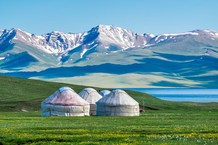 دریاچه سونگ کول از زیباترین جاذبه های گردشگری قرقیزستان - نارون اکوتور